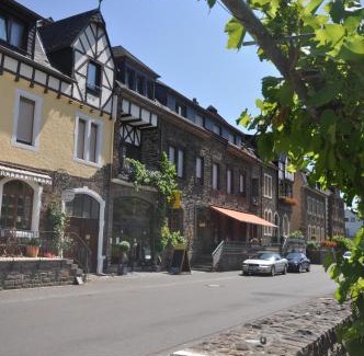 Neef Cama Y Desayuno | Gästezimmer im Weingut Amlinger&Sohn