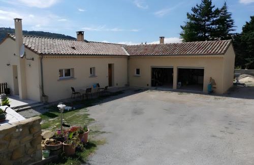 Bourdeaux Apartamento | Gîte À La Campagne