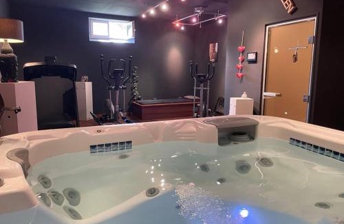 Lorris Apartamento | Gîte à la campagne Les Grandes Maisons Espace jacuzzi hammam SPA