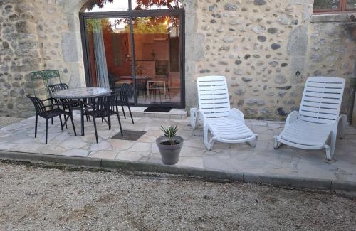 Aubenas Apartamento | Gîte 1 "Mimosa" aux Magnolias