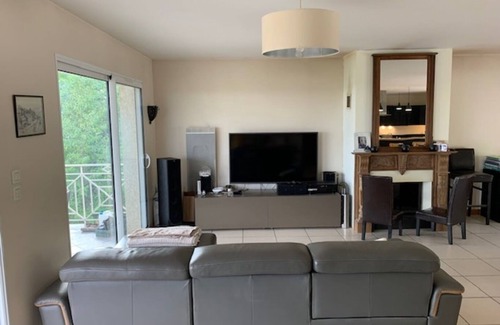 La Roche-Vineuse Casa | Gîte 15 persons
