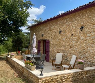 Saint-Amand-de-Vergt Casa | Gîte 4 personnes - à pied au " Lac de Neufont " et 3km de VERGT