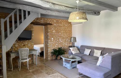 Saint-Amand-de-Vergt Casa | Gîte 4 personnes - à pied au " Lac de Neufont " et 3km de VERGT