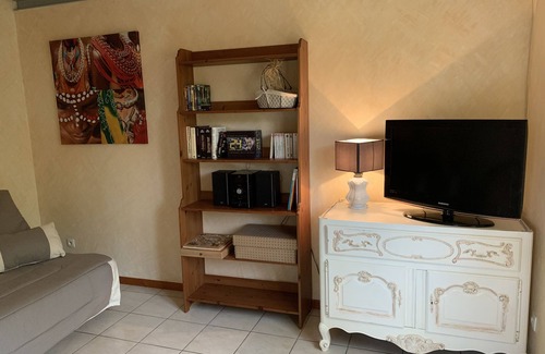 Servian Apartamento | Gîte 50 m2 Pour 4 Pers sur 100 m2 Jardin Privé Avec SPA de mai a Septembre