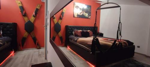 Benfeld Casa | Gîte Ange ou Démon, jacuzzi, sauna, love room, location à la journée