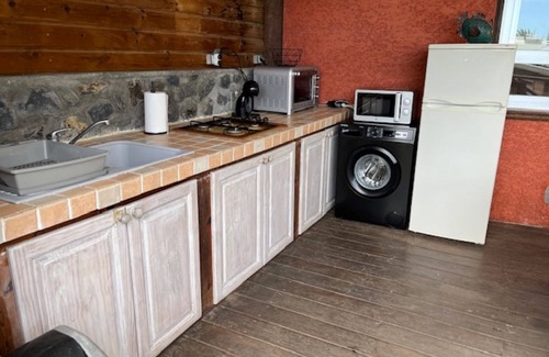 Le Portail Apartamento | Gîte Atypique 35m² Grande Varangue Cuisine Intégrée, Confort, Dépaysement