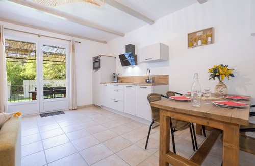 Eyguieres Apartamento | Casa rural en el corazón de los Alpilles en Eyguières
