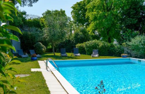 Montboucher-sur-Jabron Apartamento | Gîte au château