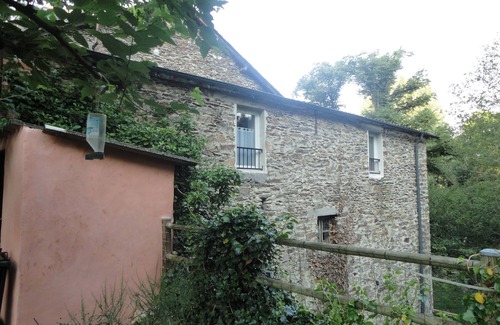 Naucelle Casa | Gîte au Moulin (Loft)