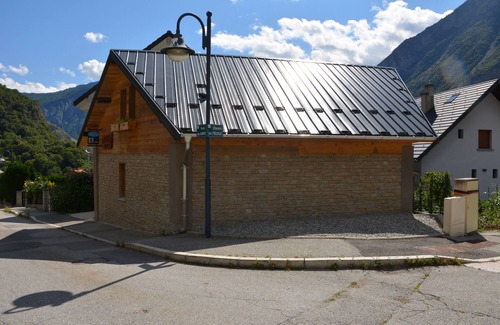 Hermillon Casa | Gîte "Au Pied des Cols" au Coeur de la Maurienne