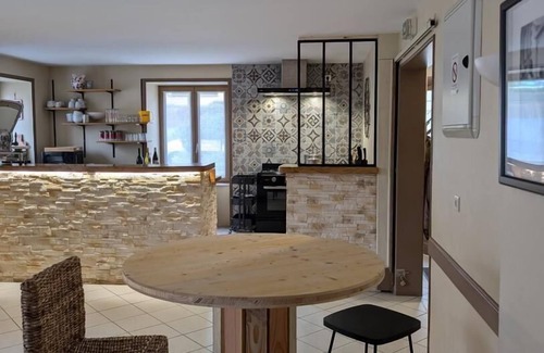 Saint-Igny-de-Vers Casa | Gîte Auberge des Petits