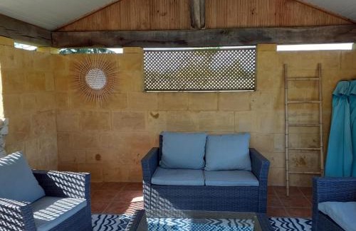 Naussannes Casa | Gîte avec étang privé, piscine partagée et WiFi en Dordogne - FR-1-616-194