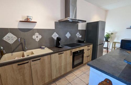 Cherves-Richemont Casa | Gîte avec 3 chambres, jardin privatif, 12 vélos, proche de Cognac - FR-1-653-205