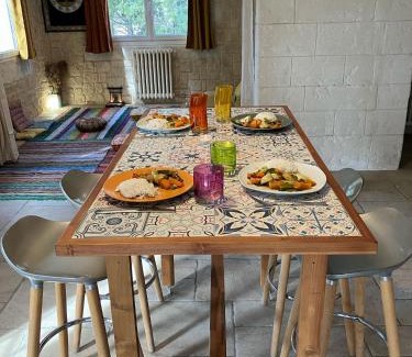Ladern-sur-Lauquet Apartamento | Gîte avec jacuzzi, et accès privé à la rivière