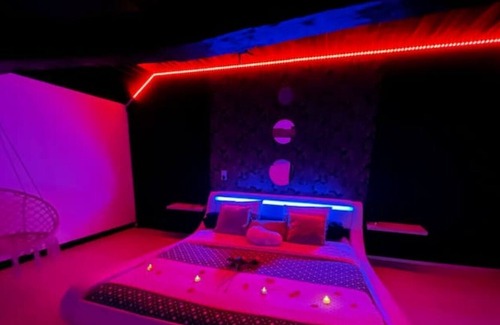 Pleyben Apartamento | Gîte Avec Jacuzzi Privatif