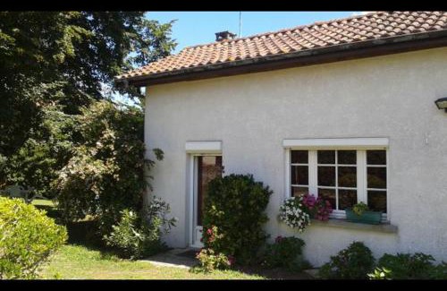 Luglon Casa | Gîte avec jardin tout confort à Luglon, proche Ecomusée de Marqueze, Landes