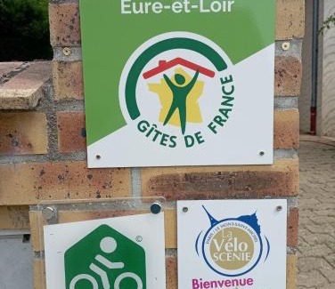 Montigny-le-Chartif Casa | Gîte avec option bien-être sur la Véloscénie