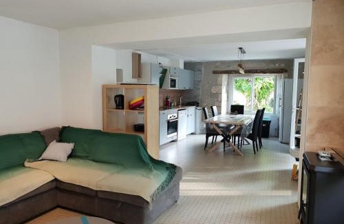 Hautefage-la-Tour Casa | Gîte avec vue