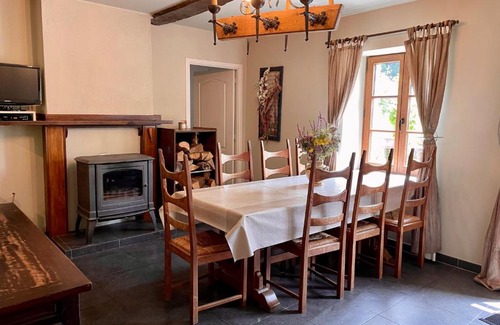 Vireux-Wallerand Casa | Gîte Basilic Havre de Paix pour 7 Personnes au Cœur de la Nature et près de la Meuse