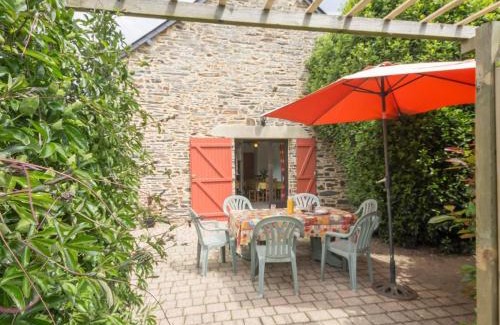 Guemene-Penfao Casa | Gîte calme avec jardin clos, équipements complets et activités sur place à Callac - FR-1-306-1130