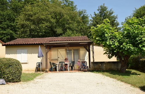 Thonac Cabaña | casa tranquila y relajante en el pueblo de seis casas El Châtenet 6 kilometros de Lascaux