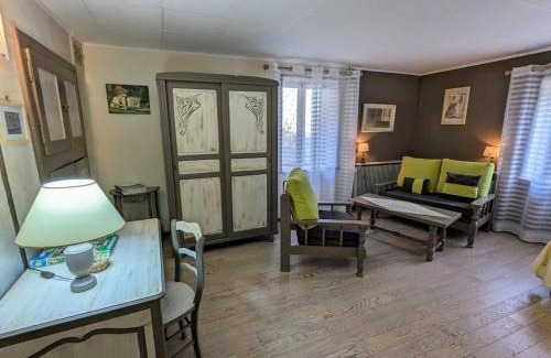 Le Syndicat Apartamento | Gîte chaleureux en pleine nature avec terrasse, idéal pour randonnées et vététistes, proche de Gérardmer - FR-1-589-125