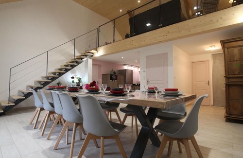 Freycenet-la-Cuche Casa | Gîte chaleureux 5 chambres près de Freycenet-la-Cuche, idéal pour familles et amis, animaux admis - FR-1-582-23