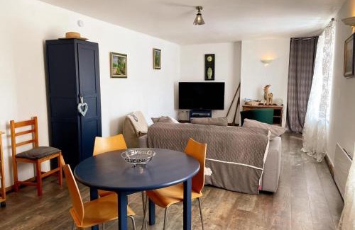 Onzain Casa | Gîte charmant à Veuzain-sur-Loire, proche des châteaux - FR-1-491-470