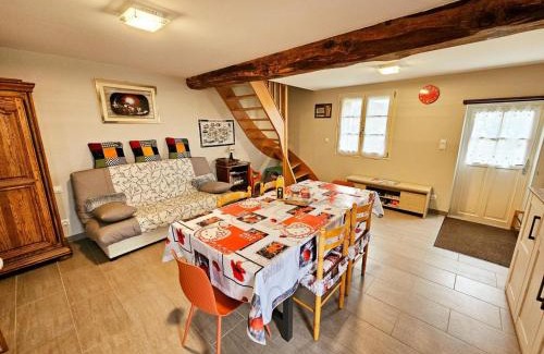 Sazilly Casa | Gîte charmant à Sazilly avec jardin privatif et WiFi - FR-1-381-608