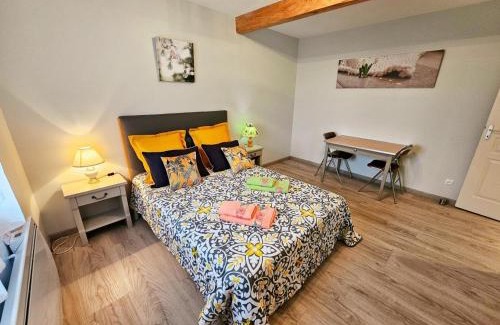 Sazilly Casa | Gîte charmant à Sazilly avec jardin privatif et WiFi - FR-1-381-608