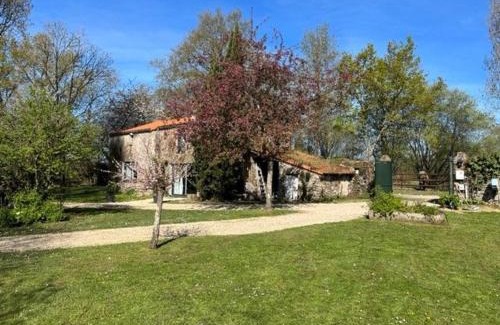 Mauves-sur-Loire Casa | Gîte charmant, spacieux, à 15 km de Nantes, 2 chambres, terrasse, parking, animaux acceptés - FR-1-306-1238