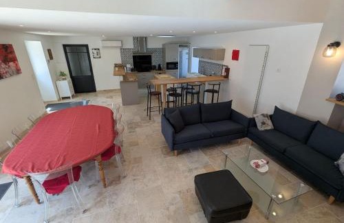 Tavers Casa | Gîte Climatisé avec Jardin à Tavers - FR-1-590-582