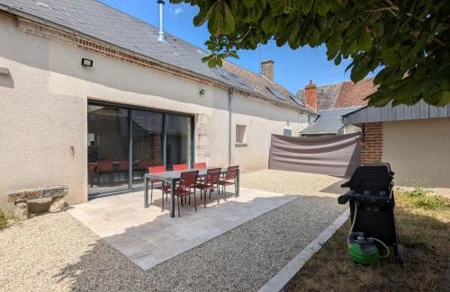 Tavers Casa | Gîte Climatisé avec Jardin à Tavers - FR-1-590-582