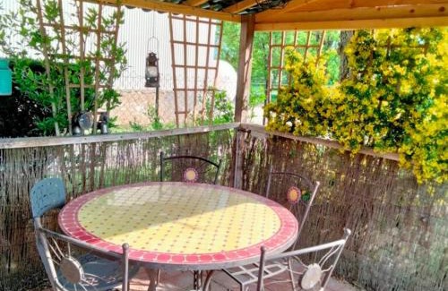 Cigogne Casa | Gîte confort aux portes des châteaux, jardin, terrasse, WIFI, vélos, proche A85 et balades nature - FR-1-381-502
