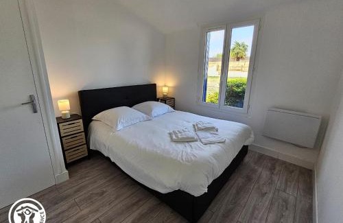 Saint-Michel-en-l'Herm Casa | Gîte cosy pour 2, proche plages et Marais Poitevin, avec terrasse privative à Saint-Michel-en-l'Herm - FR-1-426-549
