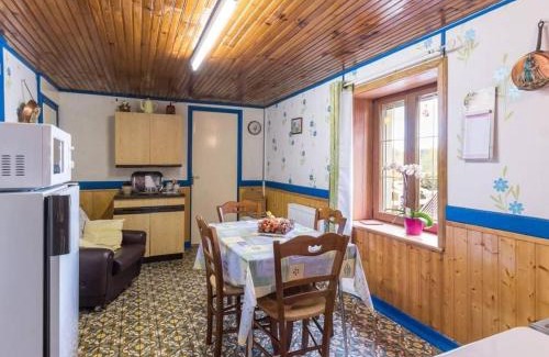 Saint-Bresson Casa | Gîte dans un hameau - FR-1-583-483
