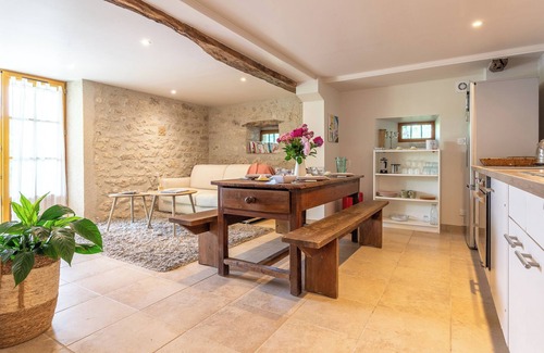 Belveze Casa | Gîte de Charme à la Campagne, Piscine, Idéal Famille Pour Sejour Calme et Nature
