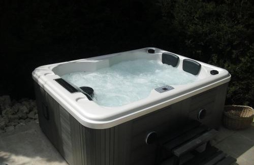 Methamis Casa | Gîte de charme piscine et SPA en Provence