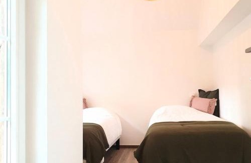 Andelu Casa | Gîte de charme près du Zoo de Thoiry, jardin clos, tout inclus, wifi, idéal famille. - FR-1-527-6