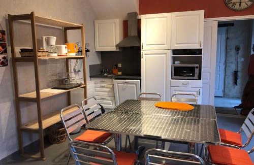 Coulans-sur-Gee Casa | Gîte de charme proche Le Mans avec jardin, parking, et bien-être - FR-1-410-205
