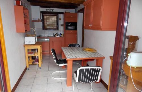 Neuvy Apartamento | Gîte de charme rural avec terrasse, jardin privé, chevaux à proximité et équipements modernes - FR-1-489-213
