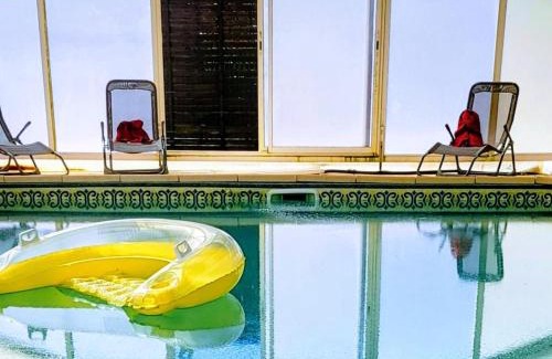 Le Theil Casa | Gîte De Fontariol avec Piscine Couverte en Auvergne - FR-1-489-590