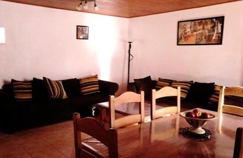 Couffy-sur-Sarsonne Apartamento | Gîte de France à Couffy-sur-Sarsonne 2 épis - Gîte de France 7 personnes MAE-9124