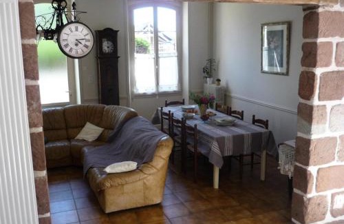 Vars-sur-Roseix Apartamento | Gîte de France à Vars-sur-Roseix 3 épis - Gîte de France 5 personnes MAE-9624