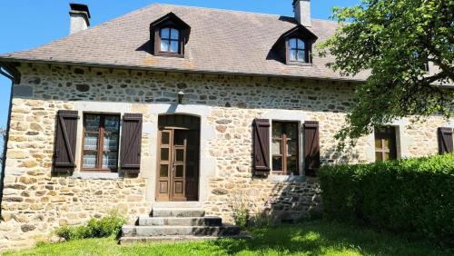 Latronche Apartamento | Gîte de France Grand 2 épis - Gîte de France 6 personnes MAE-9454