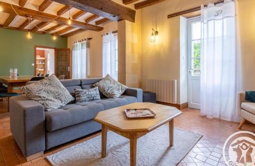 Boce Casa | Gîte de groupe avec salle de jeux, jardin 4000m², proche forêt de Chandelais et Zoo de la Flèche - FR-1-622-56