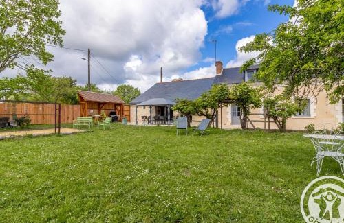 Boce Casa | Gîte de groupe avec salle de jeux, jardin 4000m², proche forêt de Chandelais et Zoo de la Flèche - FR-1-622-56