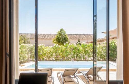 Montagnac Casa | Gîte de Groupe campagne 15 personnes avec piscine