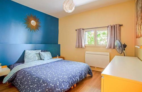 Montagnac Casa | Gîte de Groupe campagne 15 personnes avec piscine