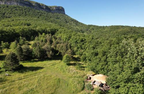 Aouste-sur-Sye Otro | gîte de l'aigle